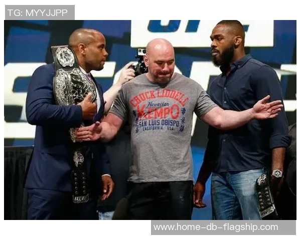 UFC214巅峰对决乔恩琼斯与科米尔的激烈较量与精彩瞬间回顾 UFC214巅峰对决乔恩琼斯与科米尔的激烈较量与精彩瞬间回顾